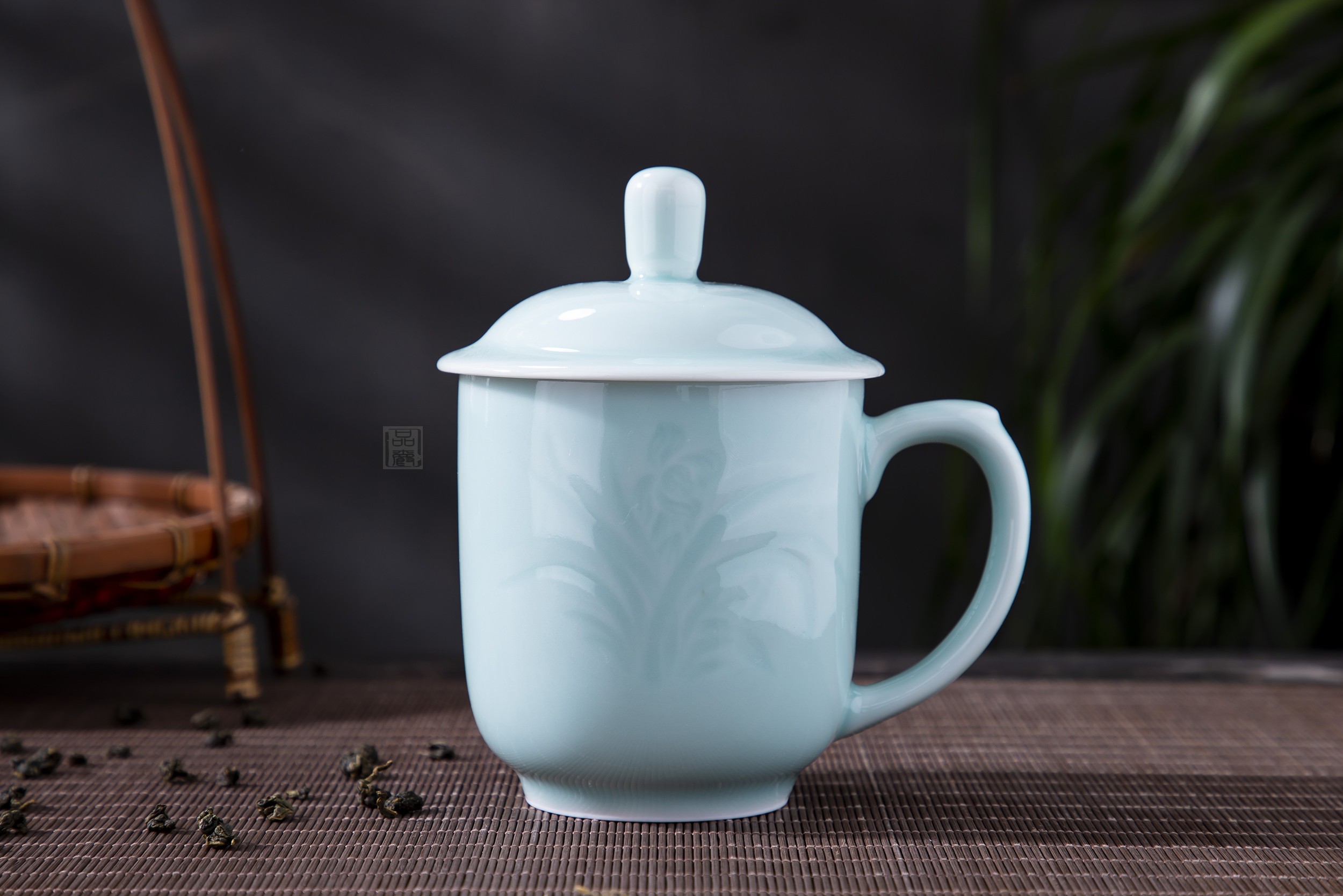 Jingdezhen longquan celadon ceramic cups with cover small household porcelain cup office single CPU personal cup
