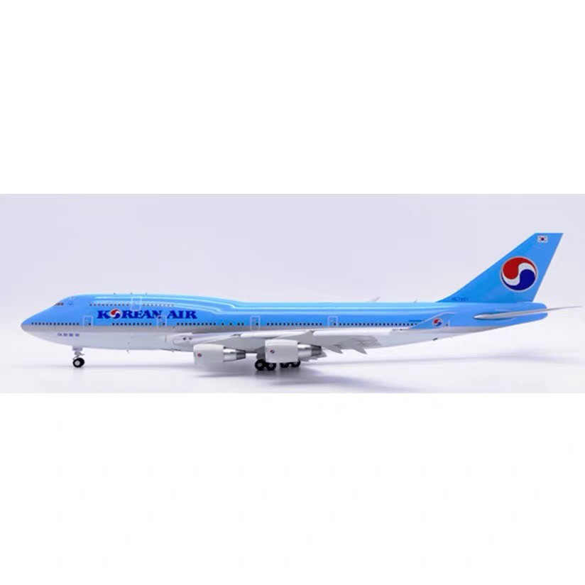 Jc wings 1:200 korean air b747-400 hl7461 model: a collector's
