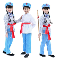 Childrens Red Army plays out to serve primary and middle school students 8-way military clothes young children perform the War of Resistance against the War of Resistance Against Japan