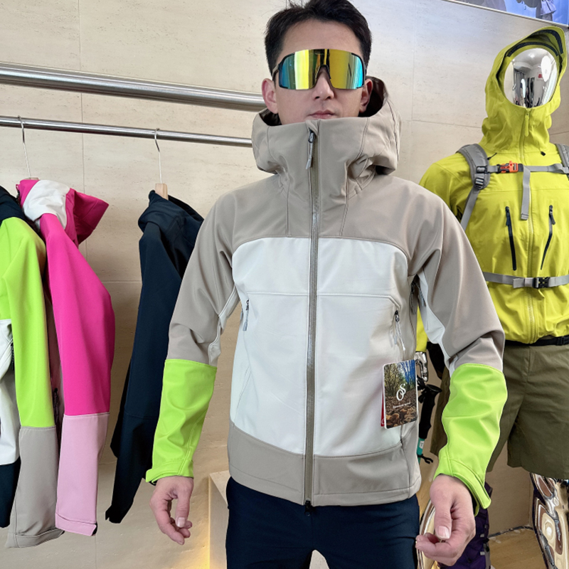 Limited Edition Color! so Handsome! Couple Style Spring Thin Fleece Professional Outdoor Softshell Jacket Long-Sleeve Jacket