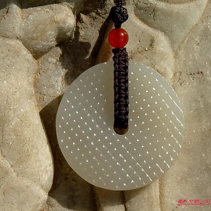 Warm = cloud 4699 stock Qing Dynasty natural Xinjiang Hetian yu sheep fat jade seed material ping an buckle pendant gemstone certificate