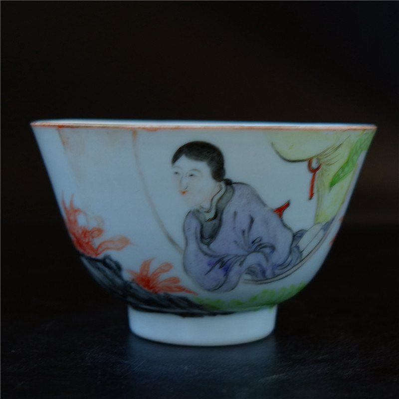 Waiting = Yue Mingjia Mei Fengqiao Light Crimson Character Ladies Bowl All-American Literati Porcelain Ceramic Art Collection