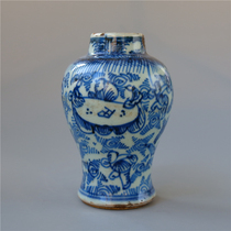 Fang=grass blue and white porcelain bottle porcelain antique collection