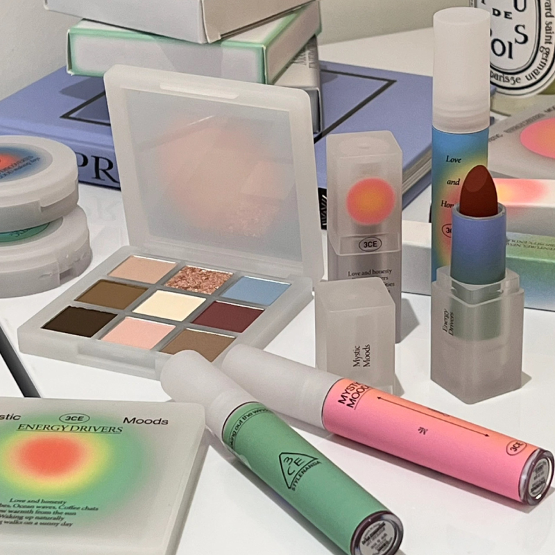 South Korea's new 3ce eye shadow disc mystic moods recipes blue nine color lipstick red lip glaze special cabinet red aura