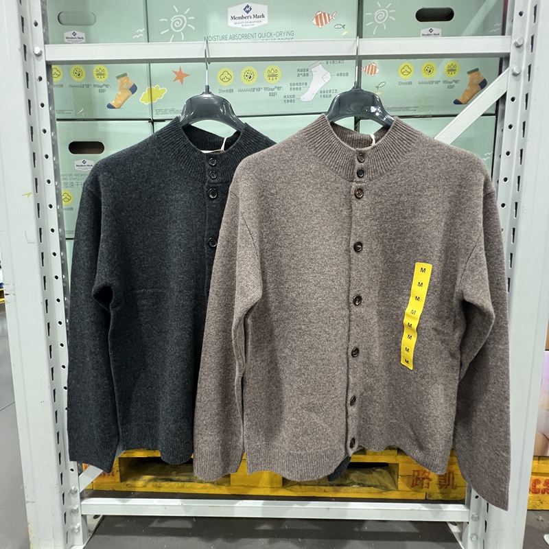 Sam's Cako Australian Imported 100% Wool Men's Cardigan Half-Turtleneck Sweater Is Fluffy and Soft Sam's Cako Australian Imported 100% Wool Men's Cardigan Half-Turtleneck Sweater Is Fluffy and Soft