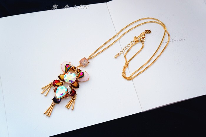 Vintage Second-Hand Items, Colorful Iridescent Rhinestone Sweater Chain Necklace