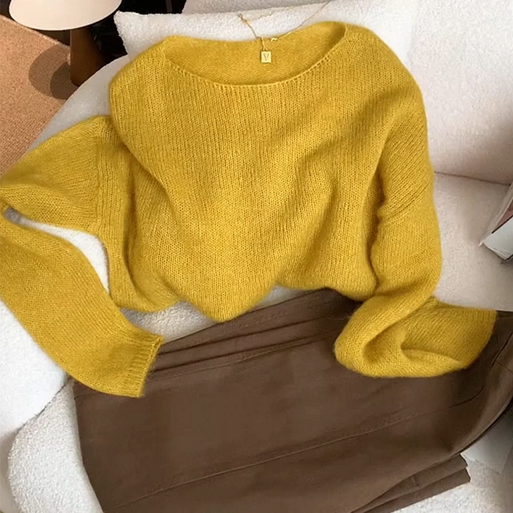 Atmospheric Ginger Mohair Sweater for Women, 2025 Spring New Style, Skin-Friendly, Soft and Cozy, Long-Sleeved Pullover Knitwear, Trendy