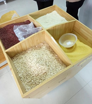 Grain dry fruit display cabinet supermarket wooden shelf rice grain bucket rice bucket snack grain shelf bulk cabinet