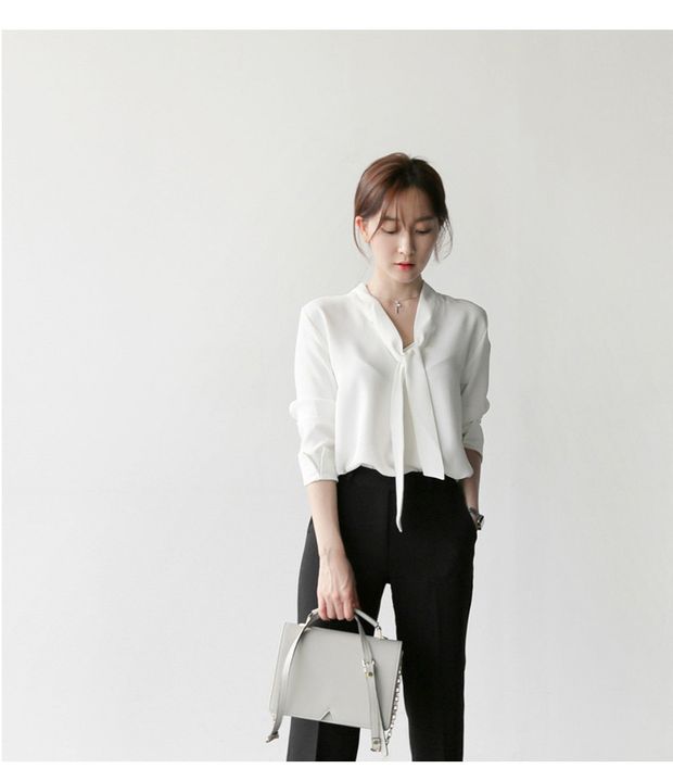 Mùa xuân 2019 áo sơ mi trắng nữ mới phiên bản Hàn Quốc của áo thun dáng dài tay voan rộng cổ áo sơ mi cổ chữ V kiểu áo sơ mi nữ
