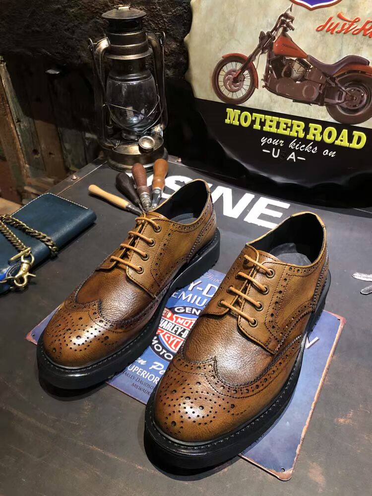 Châu Âu và Vương quốc Anh Kinh doanh da retro Anh Bullock thấp để giúp mang giày derby giản dị mùa hè nam - Giày thấp giày sneaker chính hãng