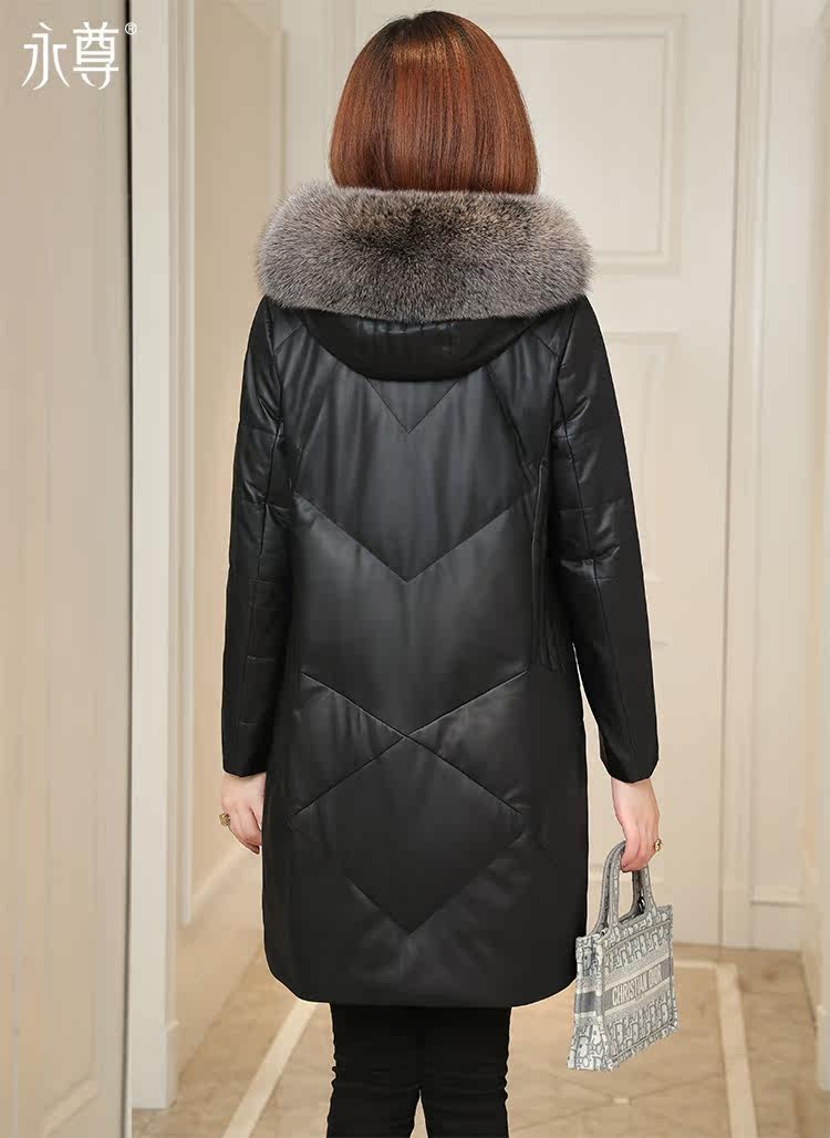 Кожаная куртка 真皮羽绒服女中长款宽松显瘦2020冬新款妈妈装海宁绵羊皮皮衣外套 Eternal statue