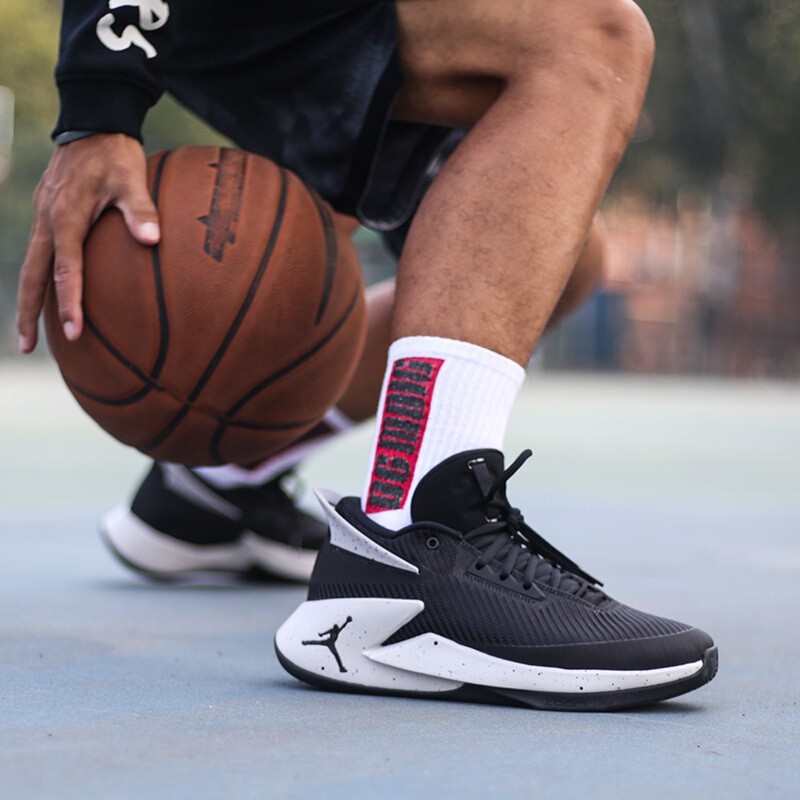 Nike 耐克 Jordan Fly Lockdown 男子篮球鞋 优惠码折后￥359 三色可选