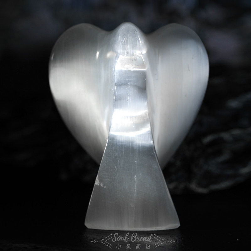 Soul bread Moroccan gypsum angel ornaments pass the hand holding stone