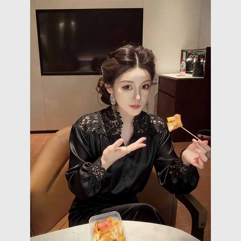 Lace Patchwork Black Shirt for Women, 2026 New Model, Light Luxury, High-End French Style, Unique and Beautiful Blouse for Spring