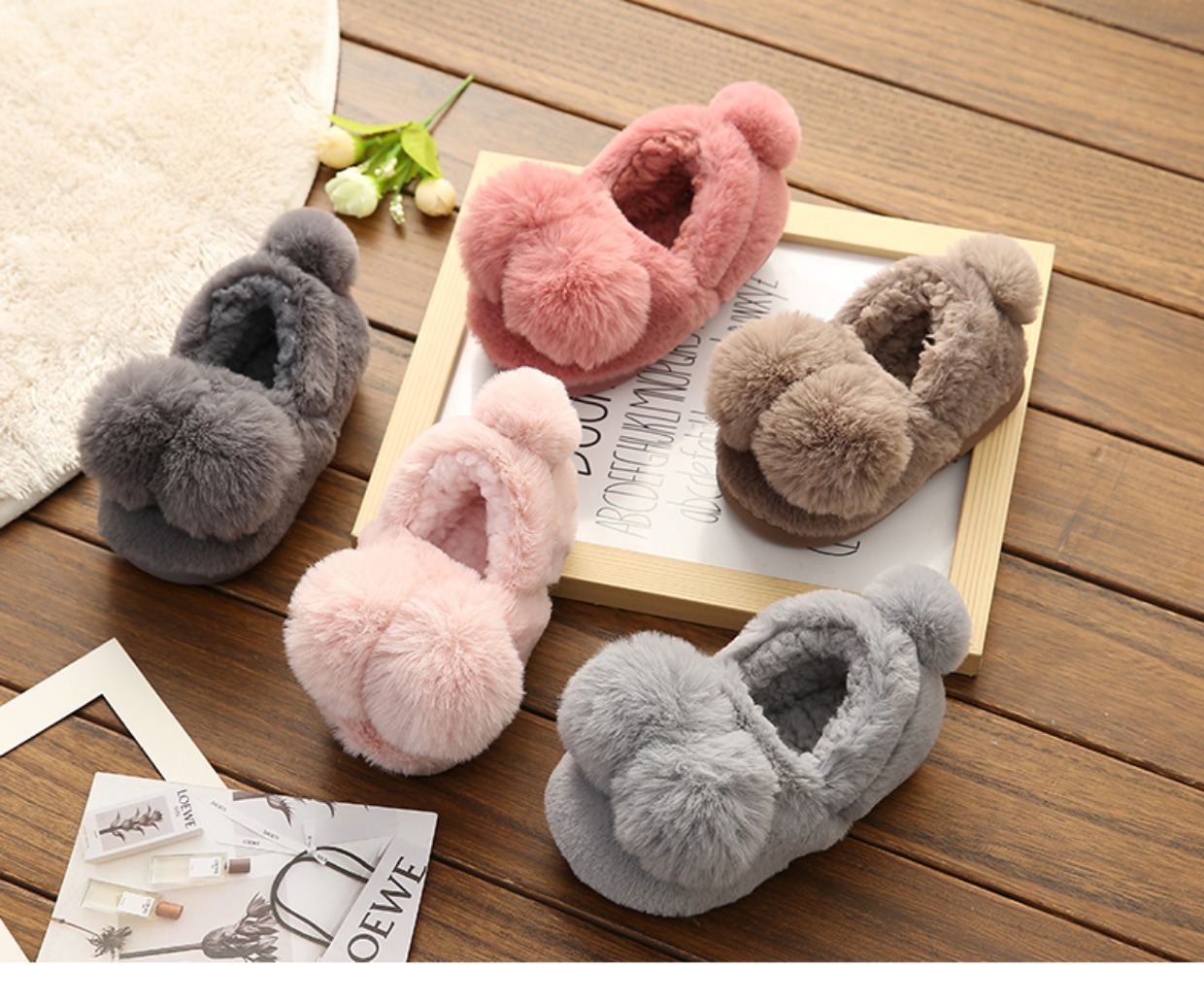 Dép cotton cho trẻ em mùa đông 1-3-8 tuổi Đàn ông và phụ nữ trẻ em giày bông tại nhà có dép chống trượt sang trọng cho cha mẹ dep đi trong nhà