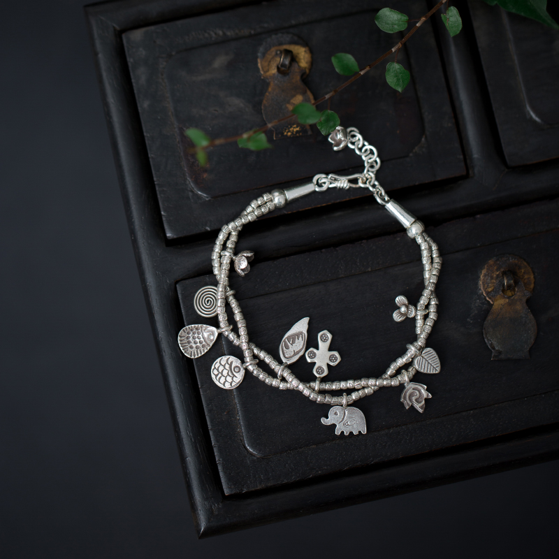 Star Debris Thai hand - made little fish Flower pure silver small pendant Pure silver retro bracelet woman