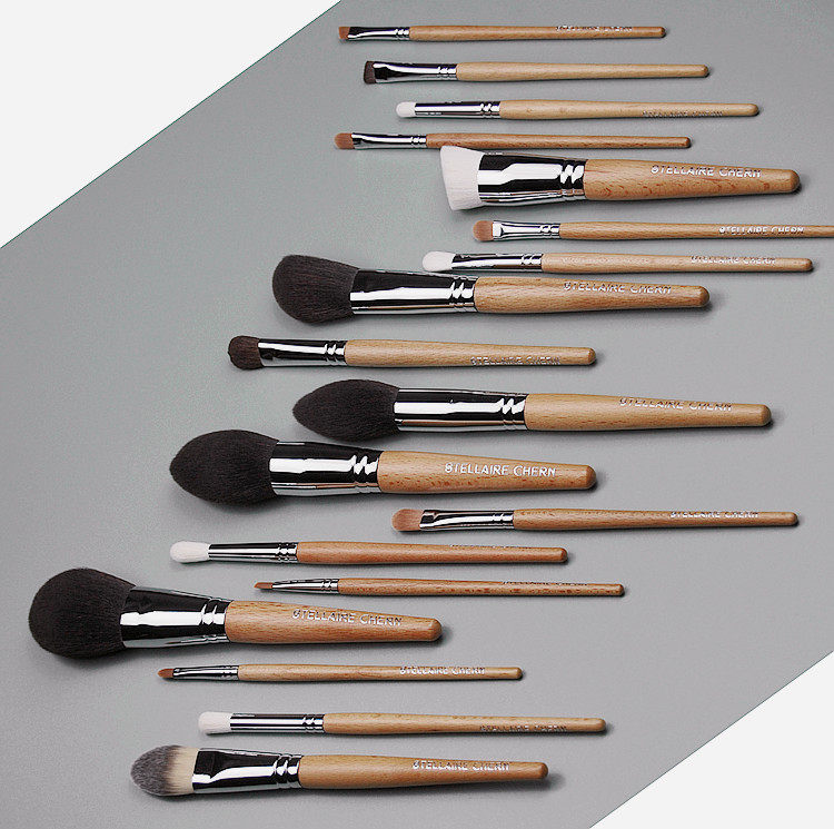 Ultra Soft Canton Makeup Brush Cover Brushed Professional Quality 18 Full Suit Small Mammow Fur Eye Shadow Brush Eyebrow Brush