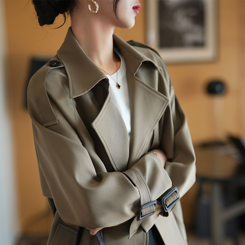 2026 Spring High-End Short Trench Coat for Women, Korean Style, British Style, Petite, Stylish, Draped, Plus Size Top