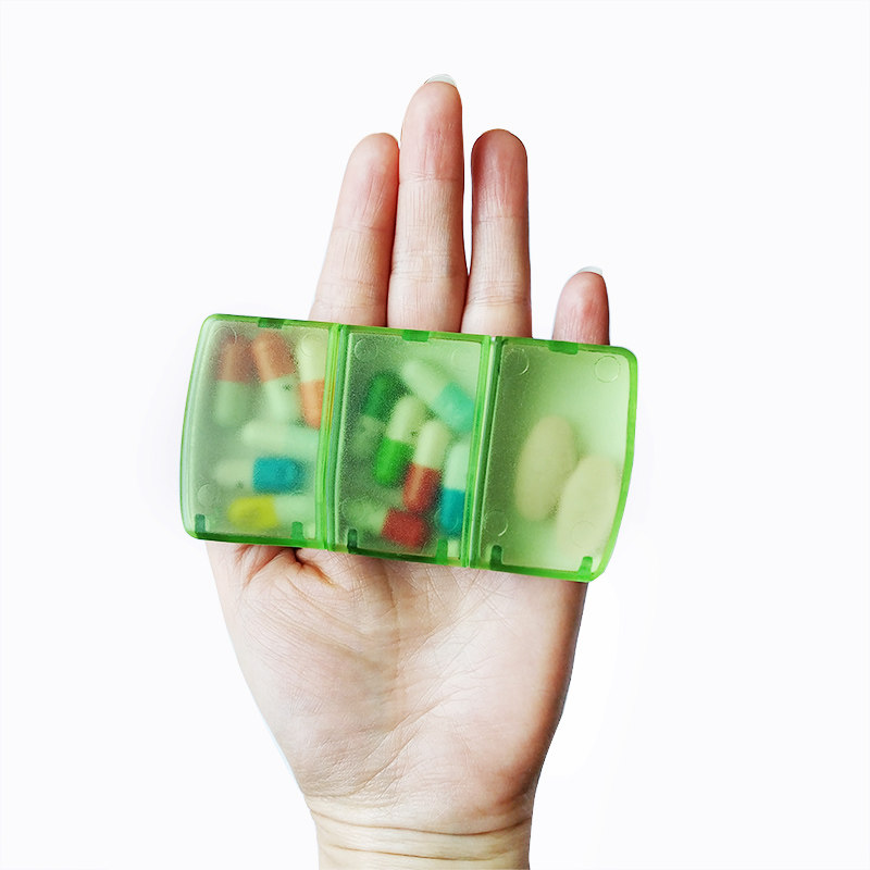 Transparent 3-compartment split pill box one-day portable pill box mini pocket sealed apple box morning, middle and evening