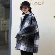 Mùa thu đông 2018 phiên bản Hàn Quốc phổ biến của Hepburn gió ngắn ngắn áo len ngắn kẻ sọc áo khoác len nữ sinh viên