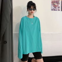 Early autumn 2020 new Korean loose Joker solid color interior base shirt long sleeve T-shirt women White coat ins tide