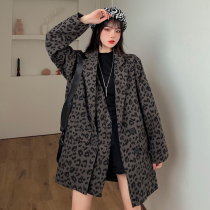 Design sense niche blazer women spring and autumn 2021 New retro Port wind bombing street Net red style suit jacket