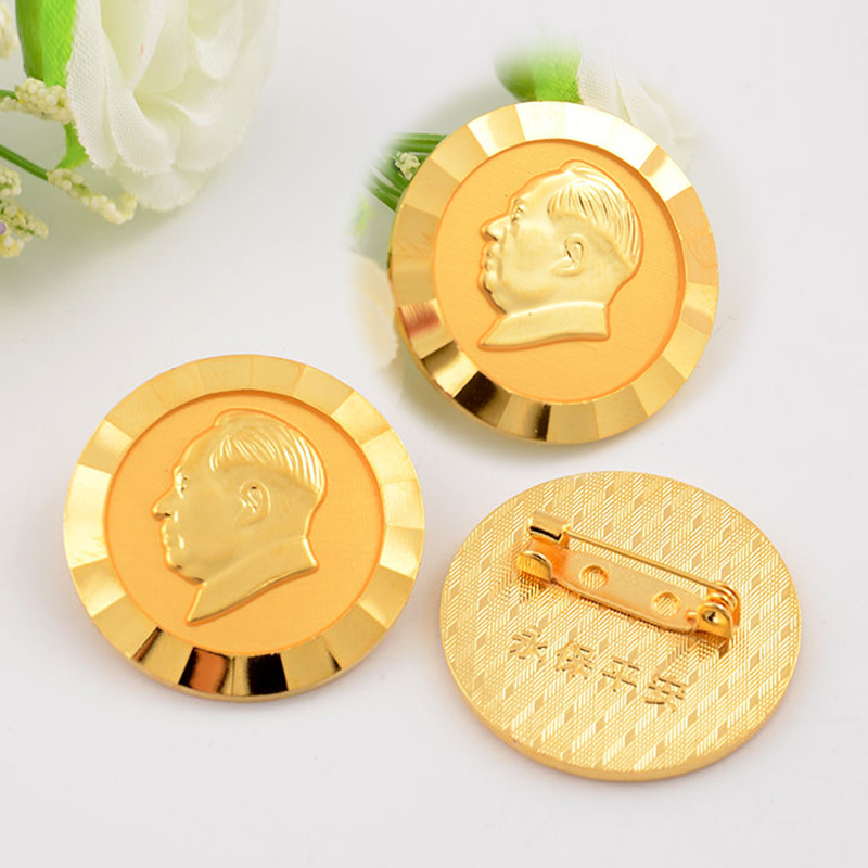 Mao Chairman like Chang pin 24K gold - plated 3 cm large badge of Great Memorial Chapter Golden chest
