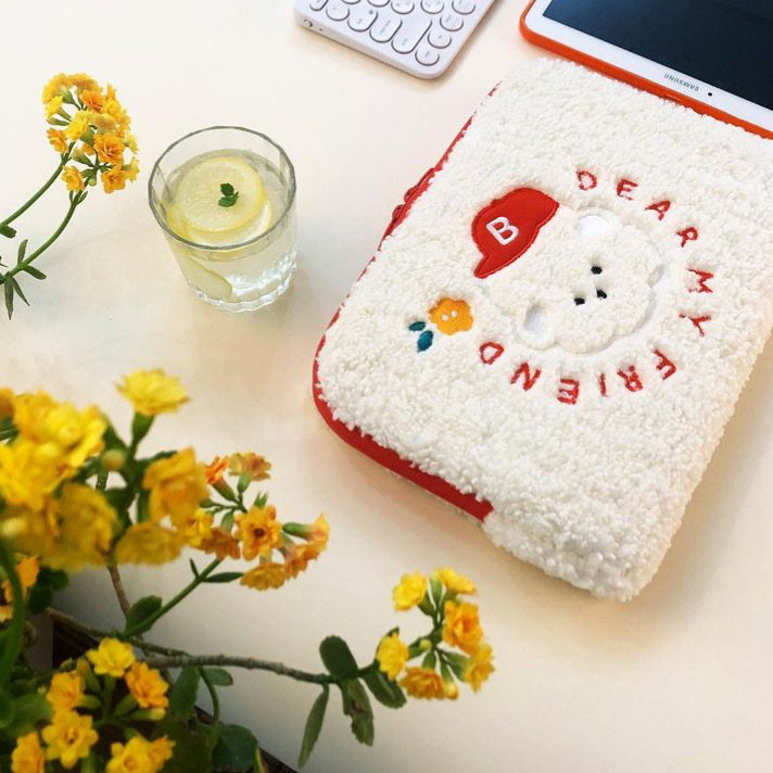 una Korean ins blogger with antennashop cute plush shockproof ipad computer storage bag