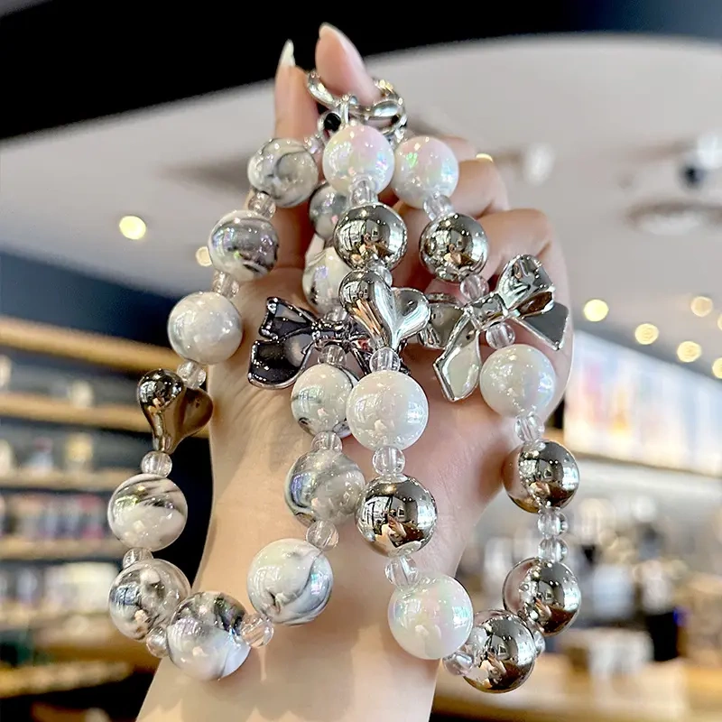 Creative Colorful Heart-Shaped Beaded Keychain with a High-End Feel, Bowknot Phone Case Chain, DIY Accessory Phone Lanyard