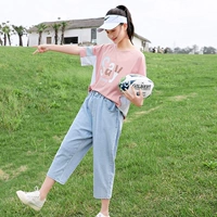 Розовые джинсовые штаны, короткий рукав