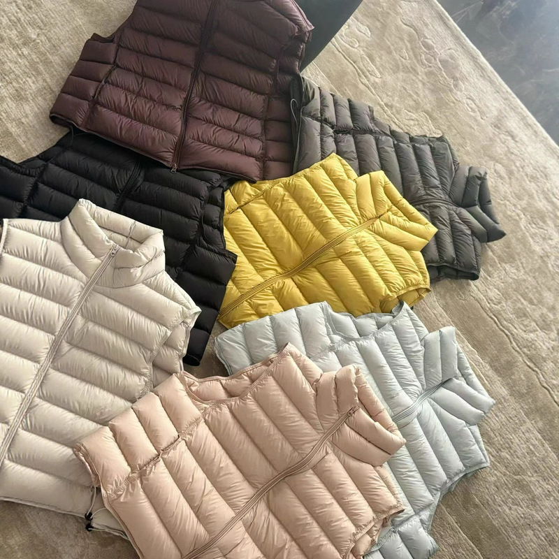 Super Stylish Short Women's down Vest with Small Ribbed Design, 2025 Autumn and Winter New Model, 90% White Duck Down, Multi-Color Vest Super Stylish Short Women's down Vest with Small Ribbed Design, 2025 Autumn and Winter New Model, 90% White Duck Down, Multi-Color Vest