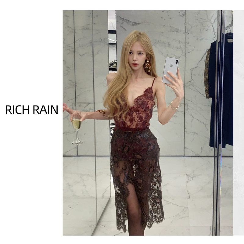 Sexy Lace Patchwork Camisole Top for Women, Fashionable and Elegant Socialite Style Sleeveless Top with Slit Skirt Set Sexy Lace Patchwork Camisole Top for Women, Fashionable and Elegant Socialite Style Sleeveless Top with Slit Skirt Set