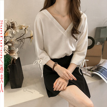 Ice silk sweater womens summer 2021 new short-sleeved Korean version loose thin foreign design sense T-shirt top tide