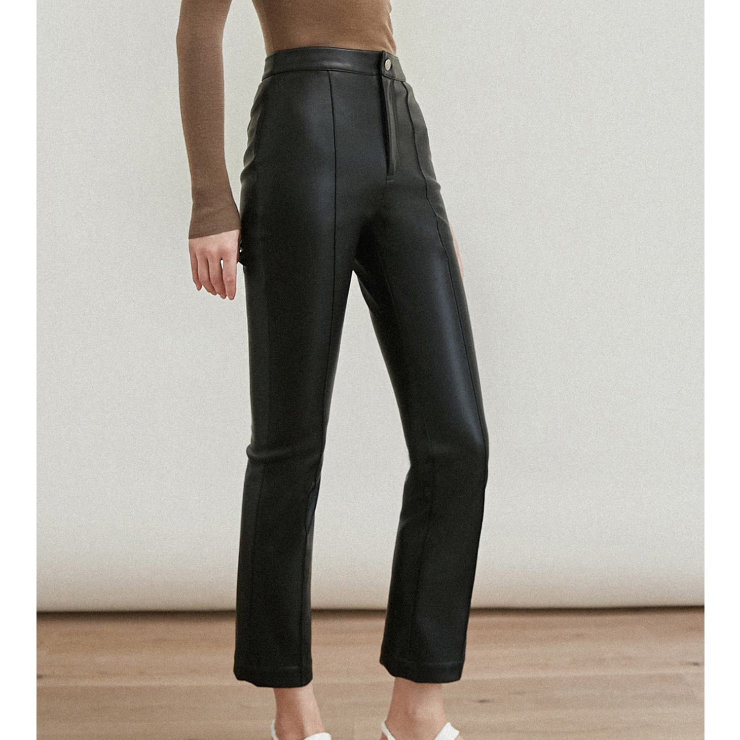 High-energy thin and delicate fog-like matte pubbed leather simple elastic micro-lathe leather pants