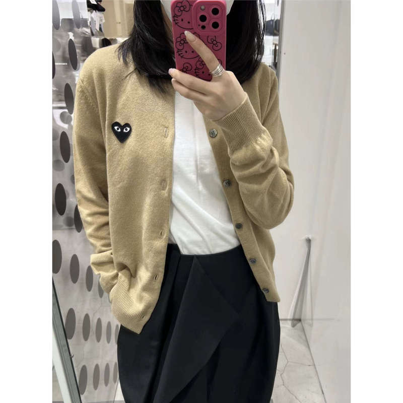 Japanese-Style 100% Pure Wool Heart Embroidery Women's Knit Cardigan Unisex Round-Neck Sweater Versatile Slim-Fit Jacket