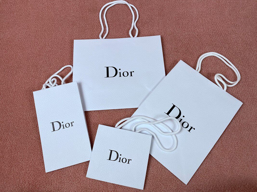 Counter Dior gift box empty box dior lipstick paper bag gift bag perfume bag lipstick box packaging bag