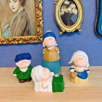 Girl with pearl earrings Fat Van Gogh Mona Lisa Artist Blind Box Art Museum is a gift ornaments