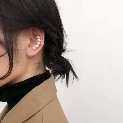 MS ear clip without ear hole retro Port cold air French Court female pearl ear clip Port wind ear decoration ancient style