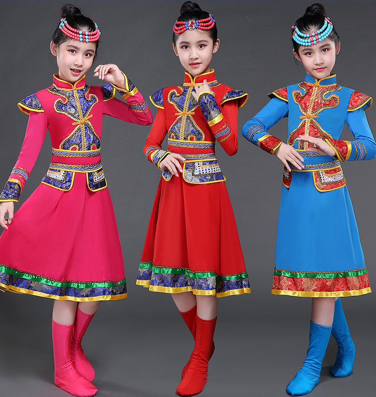 Fewer children, Mongolian dance, skirts, kindergartens, ethnic minorities, Mongolian girls, table costumes, girls.