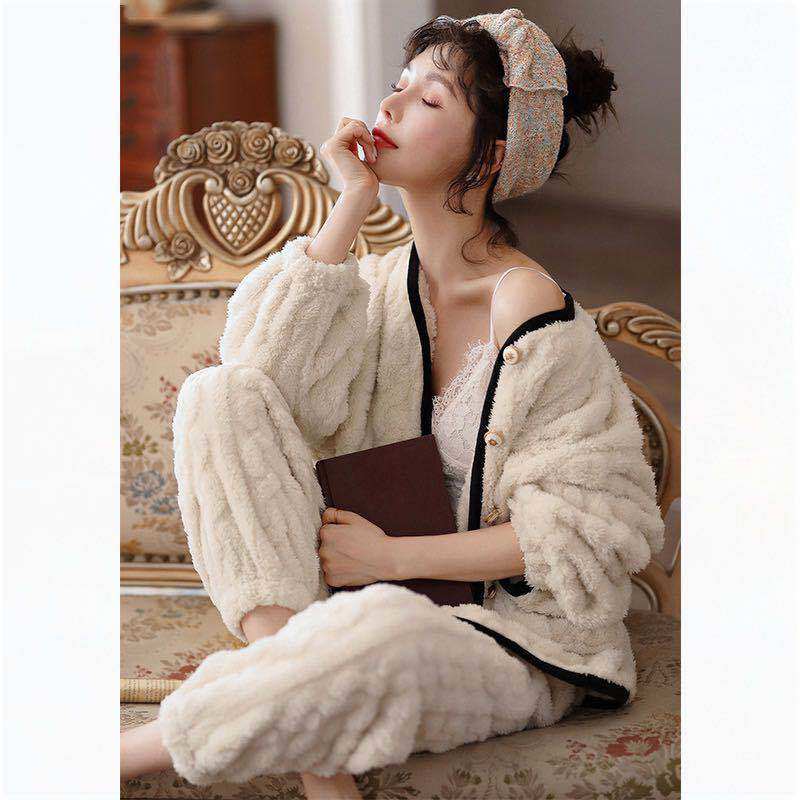 Sleepwear Woman Autumn Winter Plus Suede Thickened Coral Suede 2020 New Warm Little Jacket Lady Brief Home Suit Suit