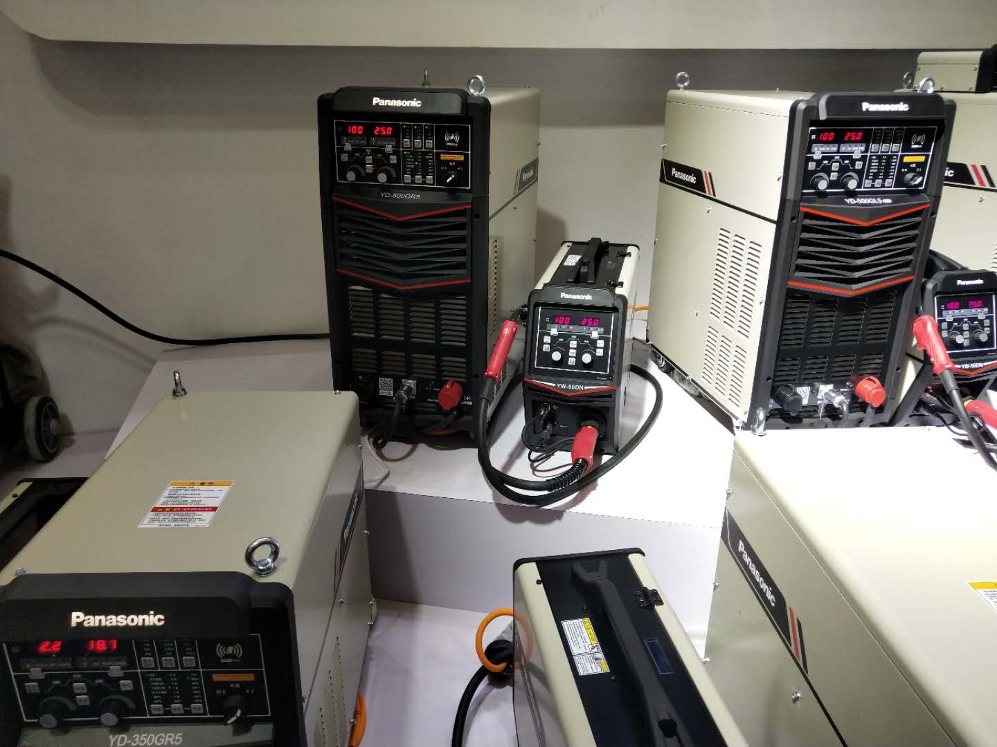 Panasonic welder YD-500GR5HGE Panasonic gas protection welder YD-500GR5 Panasonic welding machine 500GR