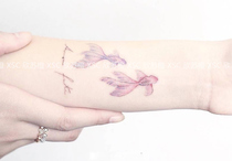 Xinsu orange tattoo original hand-painted tattoo stickers waterproof female New goldfish wrist hipster cute ankles