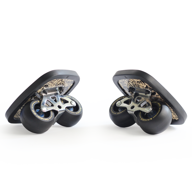 A leopard arc wheel drift board-Blue Devil Youth version upgrade arc wheel drift board Two-piece skateboard board