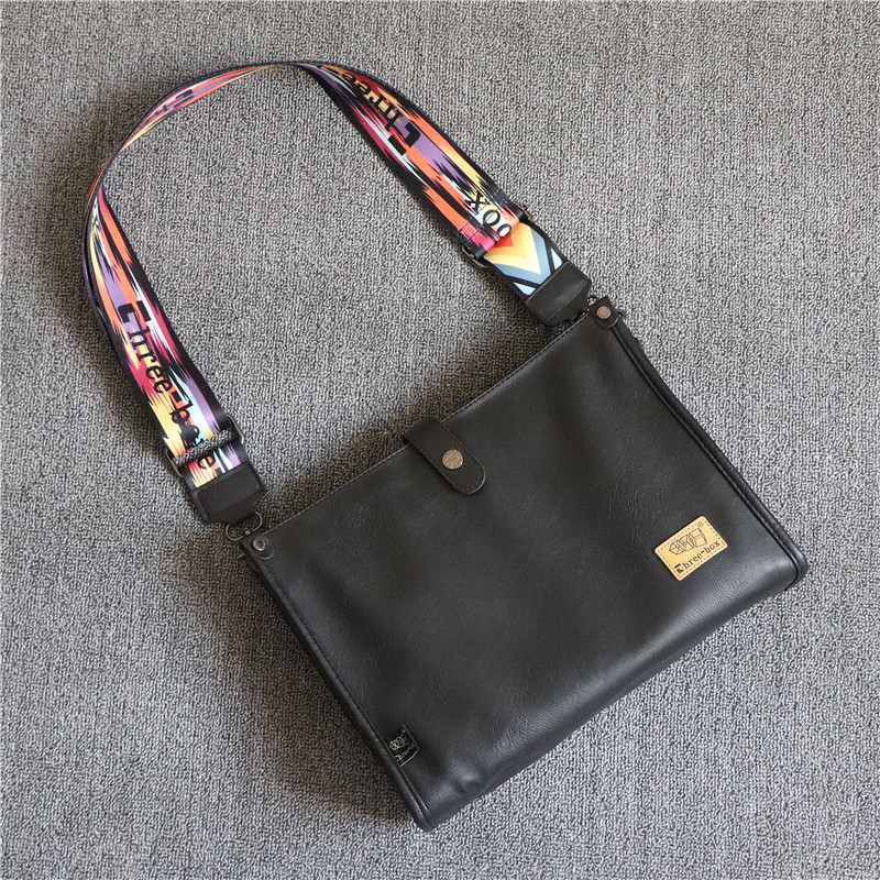 Original Chauded men and women single shoulder bag fashion large secondary school students Japan-Japan-ROK business leather bag casual men's oblique cross-pack