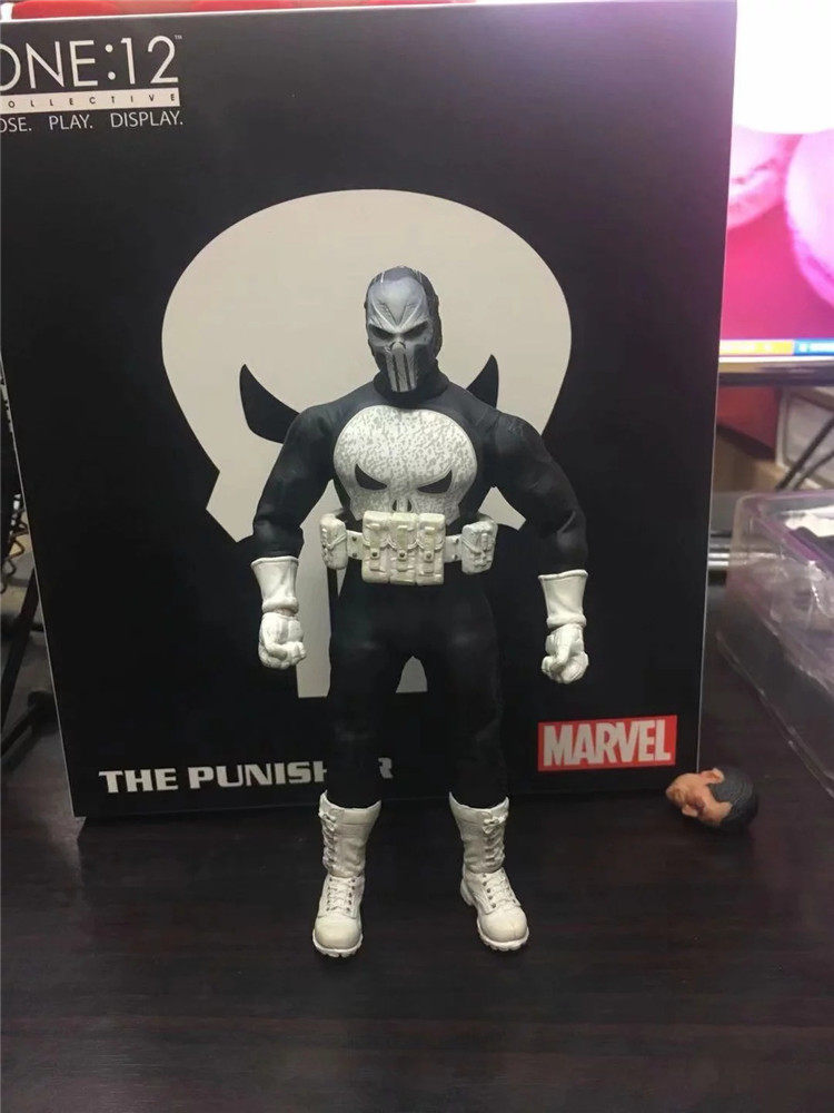 Mezco The Punisher Frank 1/12 Scale Collectible Deluxe ver. 6