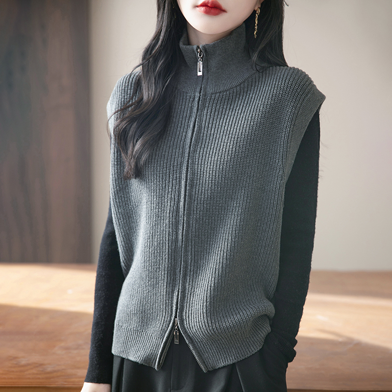 Pure Cotton Knitted Cardigan Vest for Women, Loose Fit, Stylish, Zippered, Half-High Collar, Sleeveless Sweater Pure Cotton Knitted Cardigan Vest for Women, Loose Fit, Stylish, Zippered, Half-High Collar, Sleeveless Sweater