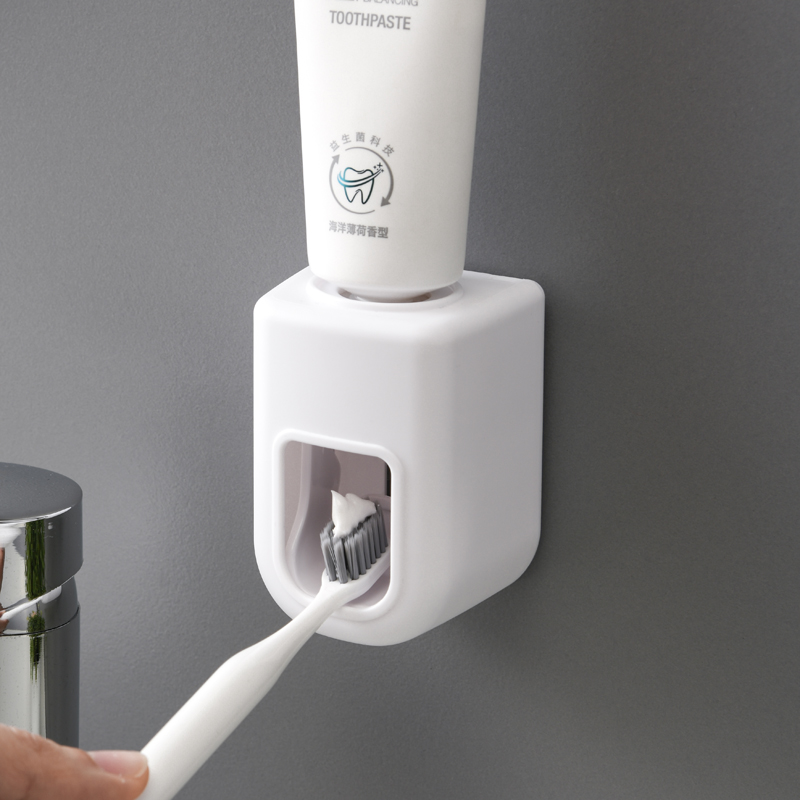 Fully automatic toothpaste squeezing artifact wall-mounted household lazy toothbrush holder for children to put toothpaste squeezer tool