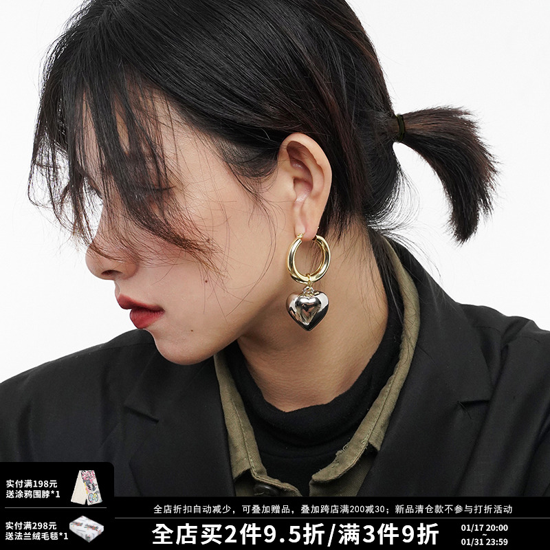 SUMIYAKI EARRINGS 2024 New wave heart-shaped circle of love earrings with female small crowddesign high ear nail-Taobao