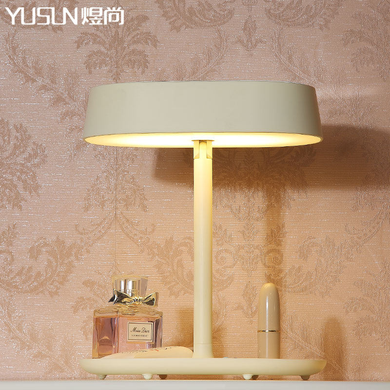 ����led�ɵ��ڻ�ױ��̨��YSTD-665