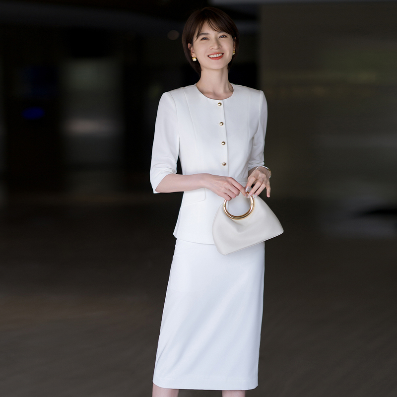 Jiang Feifei's Professional Elegant Women's Skirt Suit 2026 New High-End Fashion Commuter Business Slimming Two-Piece Set Jiang Feifei's Professional Elegant Women's Skirt Suit 2026 New High-End Fashion Commuter Business Slimming Two-Piece Set